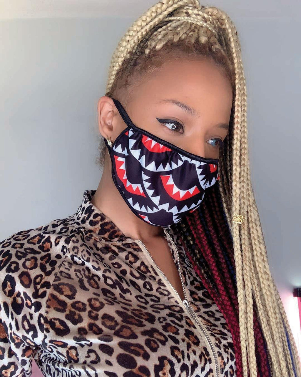Limited Edition SHARKMOUTH PATTERN MASK CLASSIC FIT
