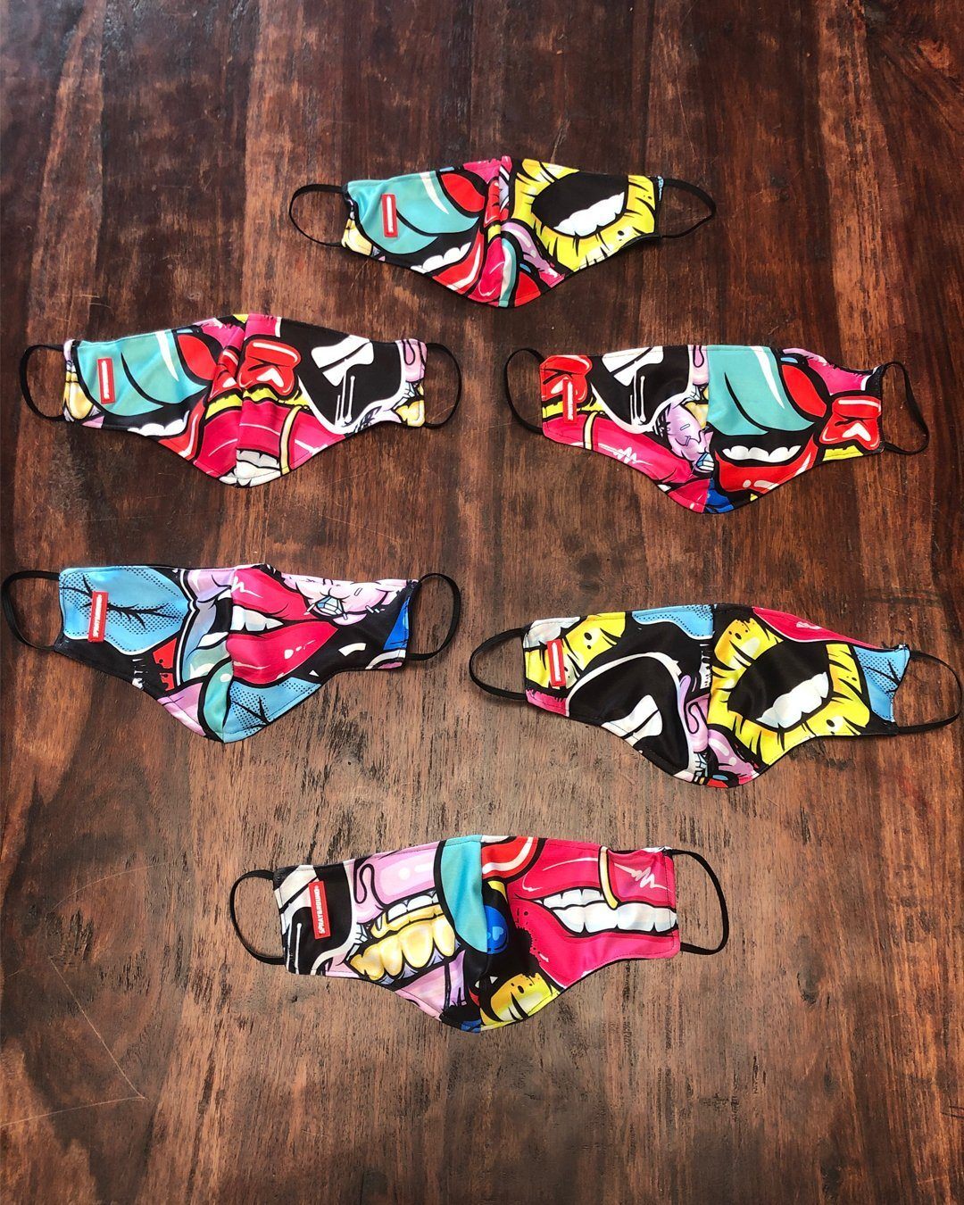 Limited Edition LIP SERVICE MASK FORM-FITTING