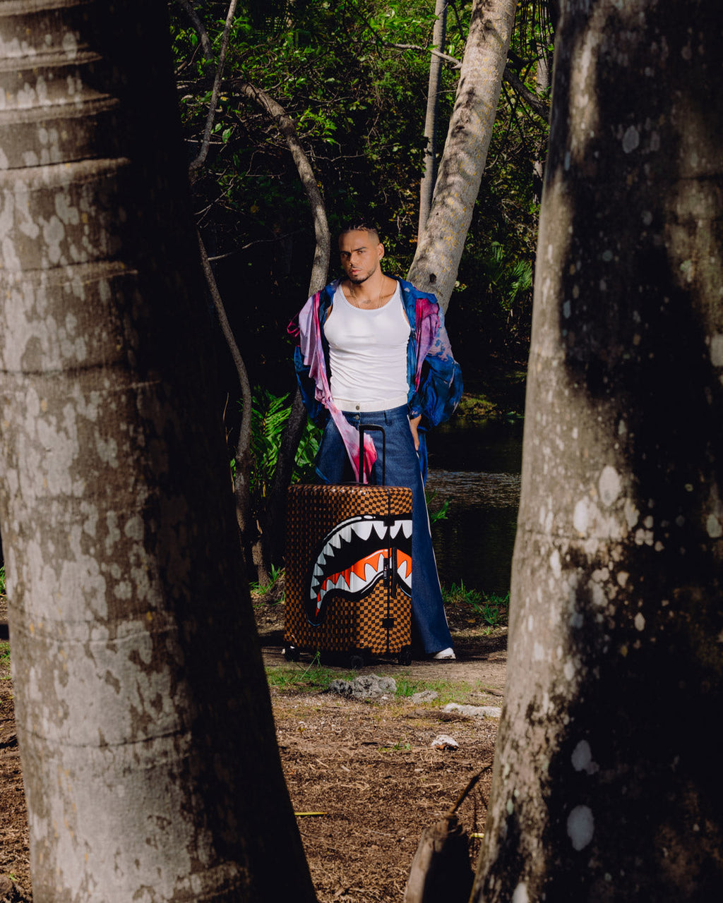 Limited Edition SHARKS IN PARIS GRIN & GRIND FULL-SIZE LUGGAGE