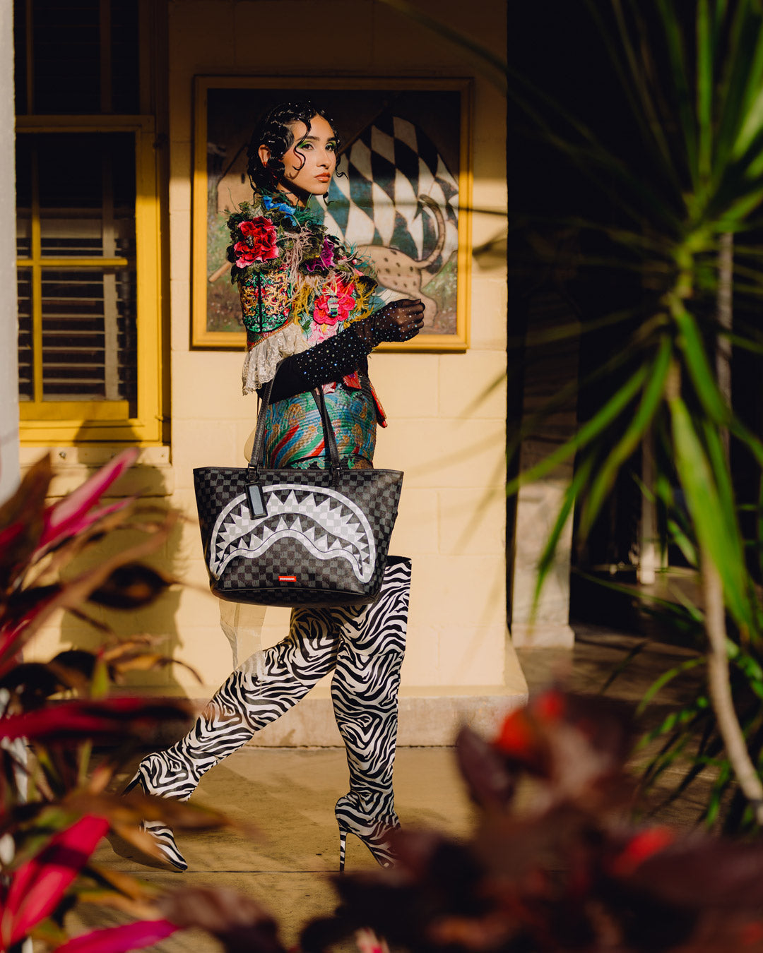 Limited Edition NOIR FANG TOTE