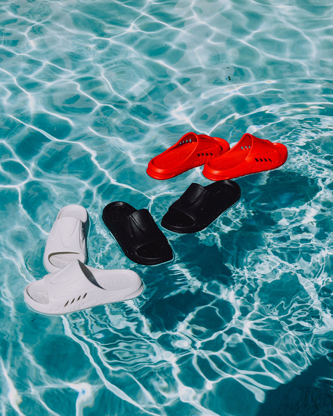 Limited Edition SHARK SLIDE RED