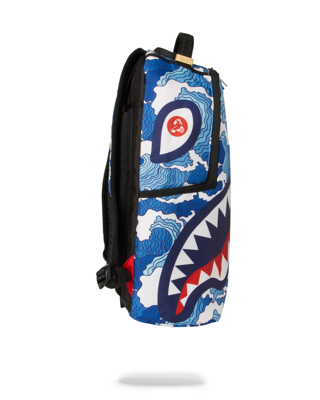 Limited Edition THE SHARK WAVE made from 100 recycled plastic bottles from the ocean