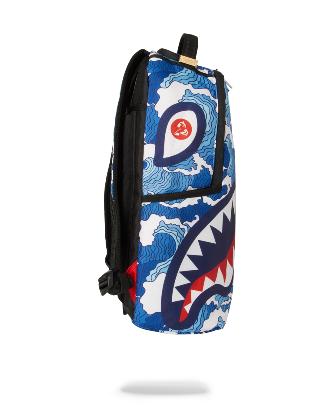Limited Edition THE SHARK WAVE made from 100 recycled plastic bottles from the ocean