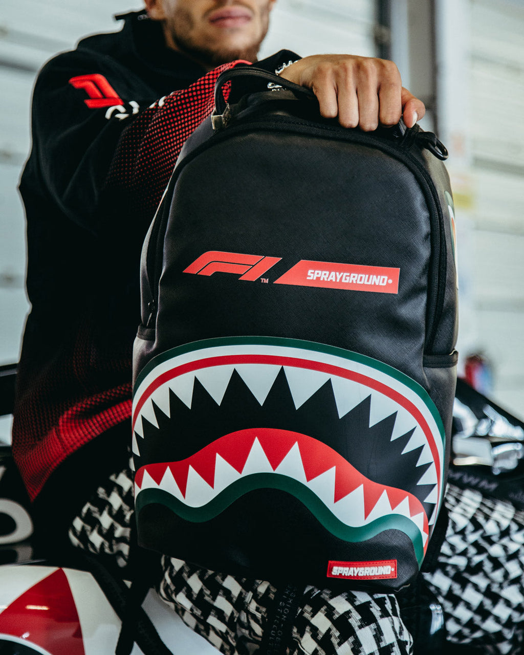 Limited Edition FORMULA 1 OFFICIAL RACE TEAM BACKPACK DLXV