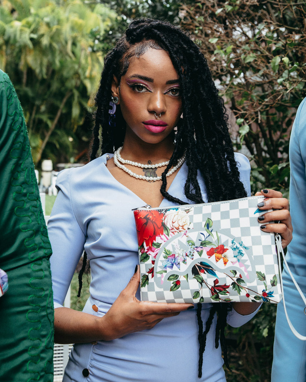 Limited Edition JARDIN DU PALAIS CROSSOVER CLUTCH