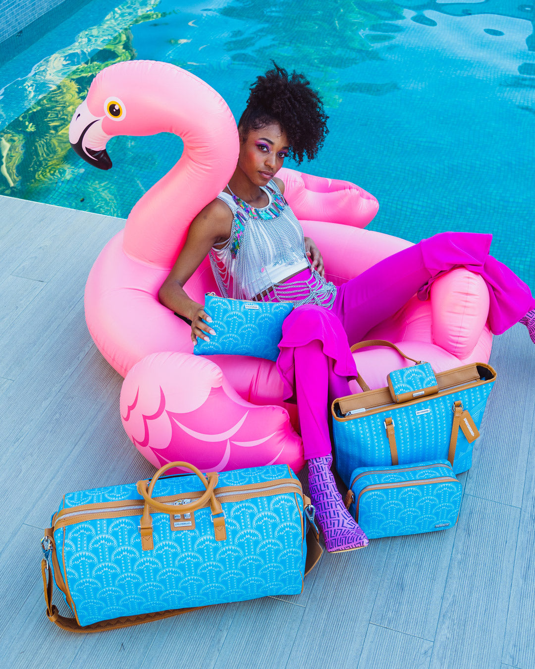 Limited Edition ILLUCHAINS TURQ CROSSOVER CLUTCH