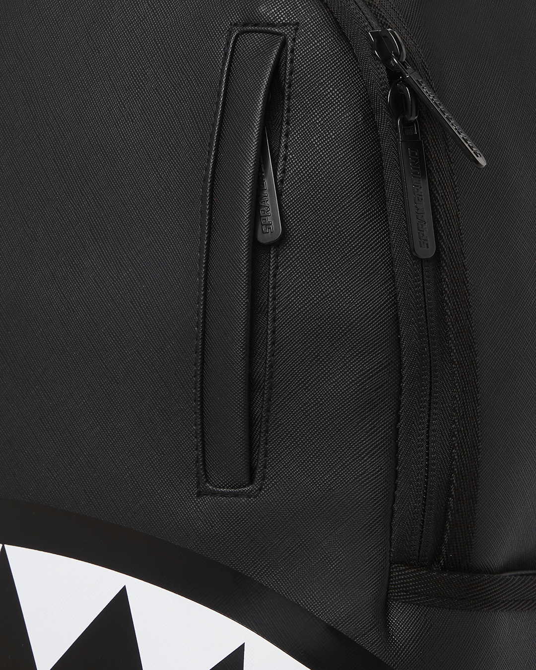 Limited Edition SHARK CENTRAL BLACK DLXV