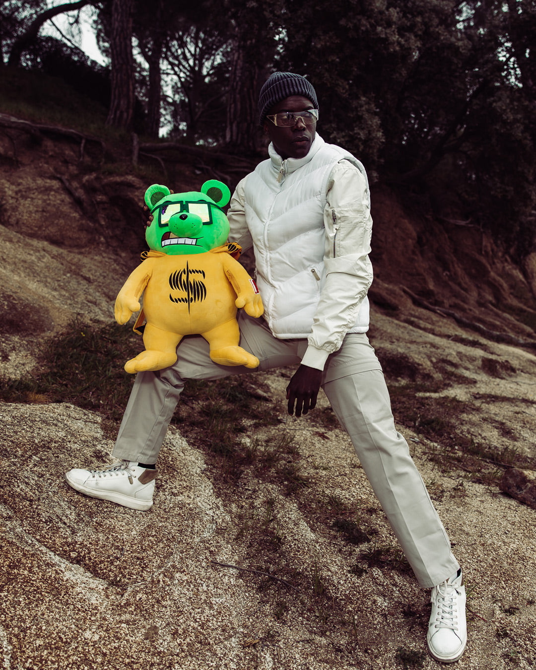 Limited Edition GARFIELD MONEYBEAR SUIT TEDDYBEAR BACKPACK