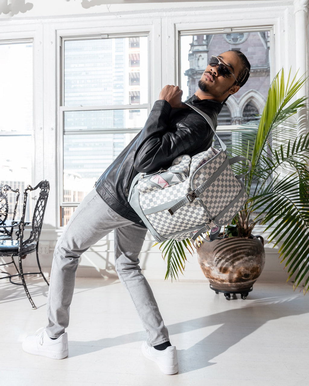 Limited Edition AIR TO THE THRONE JETSET MONTE CARLO