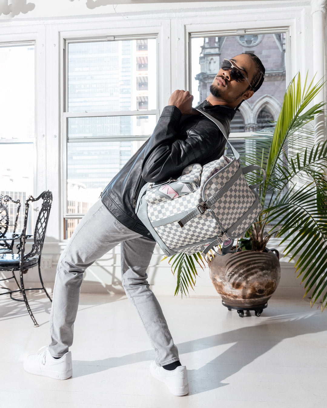 Limited Edition AIR TO THE THRONE JETSET MONTE CARLO
