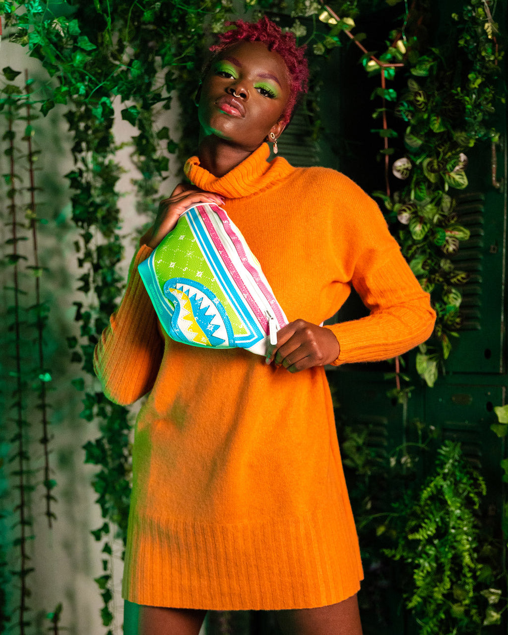 Limited Edition MODUS OPERANDI CHAMELEON SAVVY CROSSBODY
