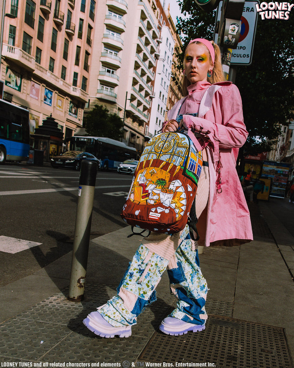 Limited Edition LOONEY TUNES BUGS BUNNY ZADDY BACKPACK