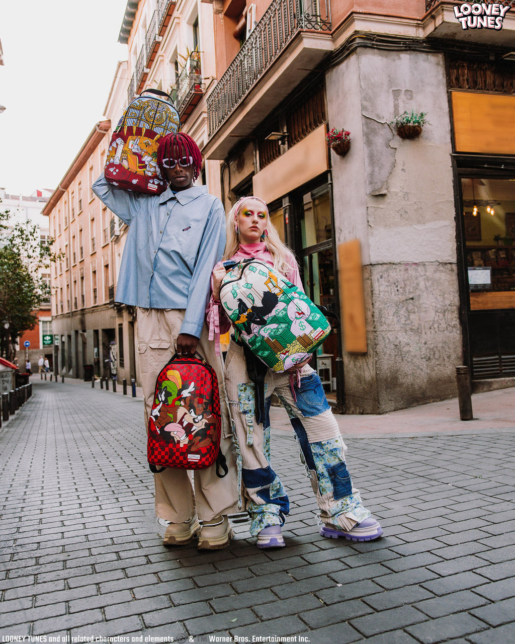 Limited Edition LOONEY TUNES BUGS BUNNY ZADDY BACKPACK