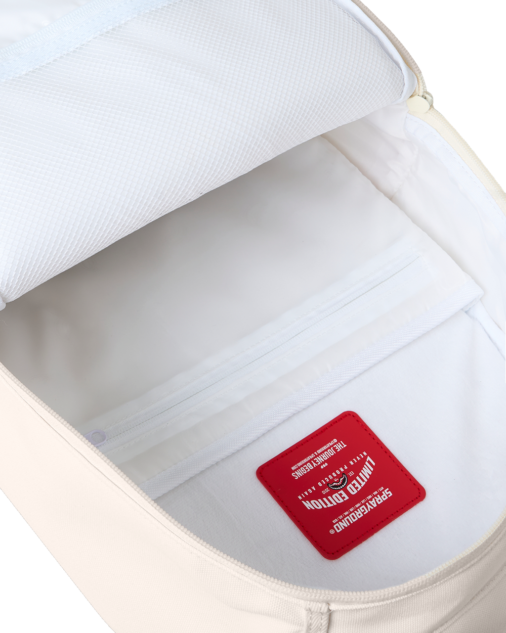 Limited Edition COLLABORATION EMUNI INWARDS LIGHT BACKPACK
