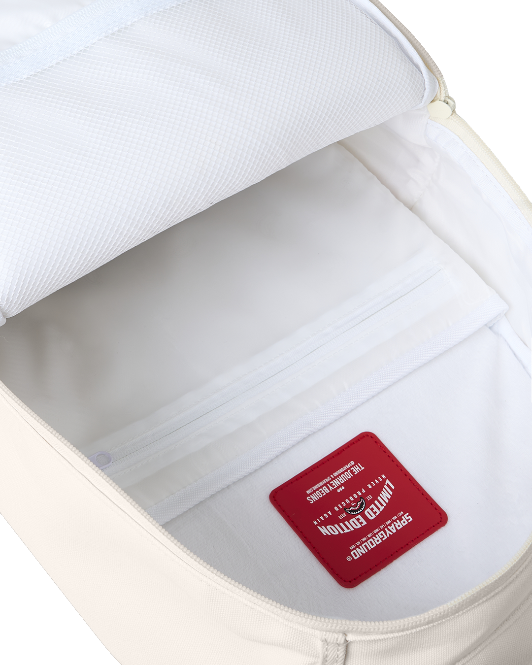 Limited Edition COLLABORATION EMUNI INWARDS LIGHT BACKPACK