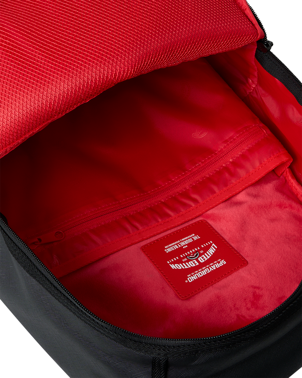 Limited Edition SHARK CENTRAL BUBBLE SHARK BLK BACKPACK