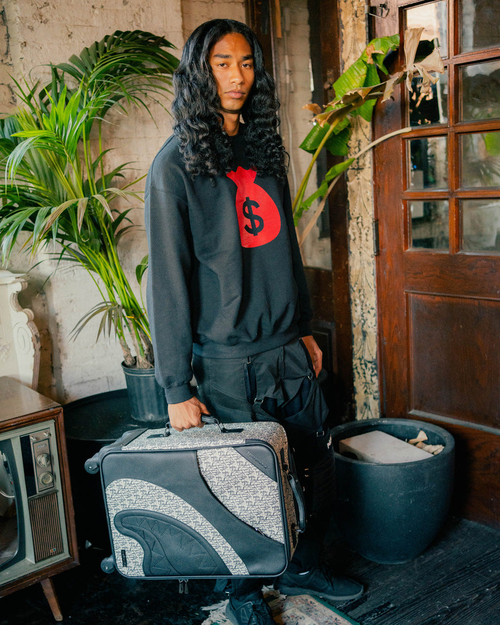 Limited Edition SG ALL DAY JETSETTER CARRY-ON LUGGAGE