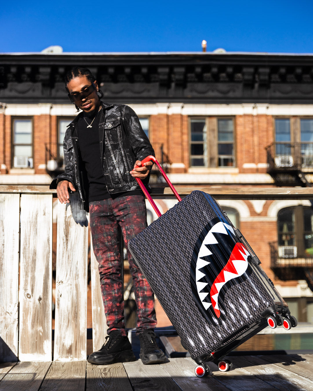 Limited Edition SPRAYGATTI REVV SHARKNAUTICS HARDSHELL FULL-SIZE LUGGAGE