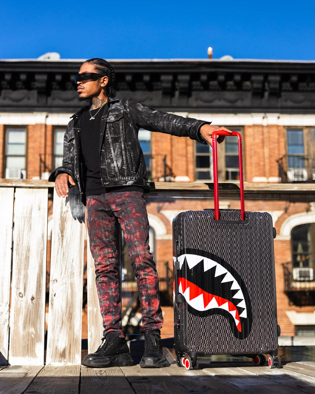 Limited Edition SPRAYGATTI REVV SHARKNAUTICS HARDSHELL FULL-SIZE LUGGAGE