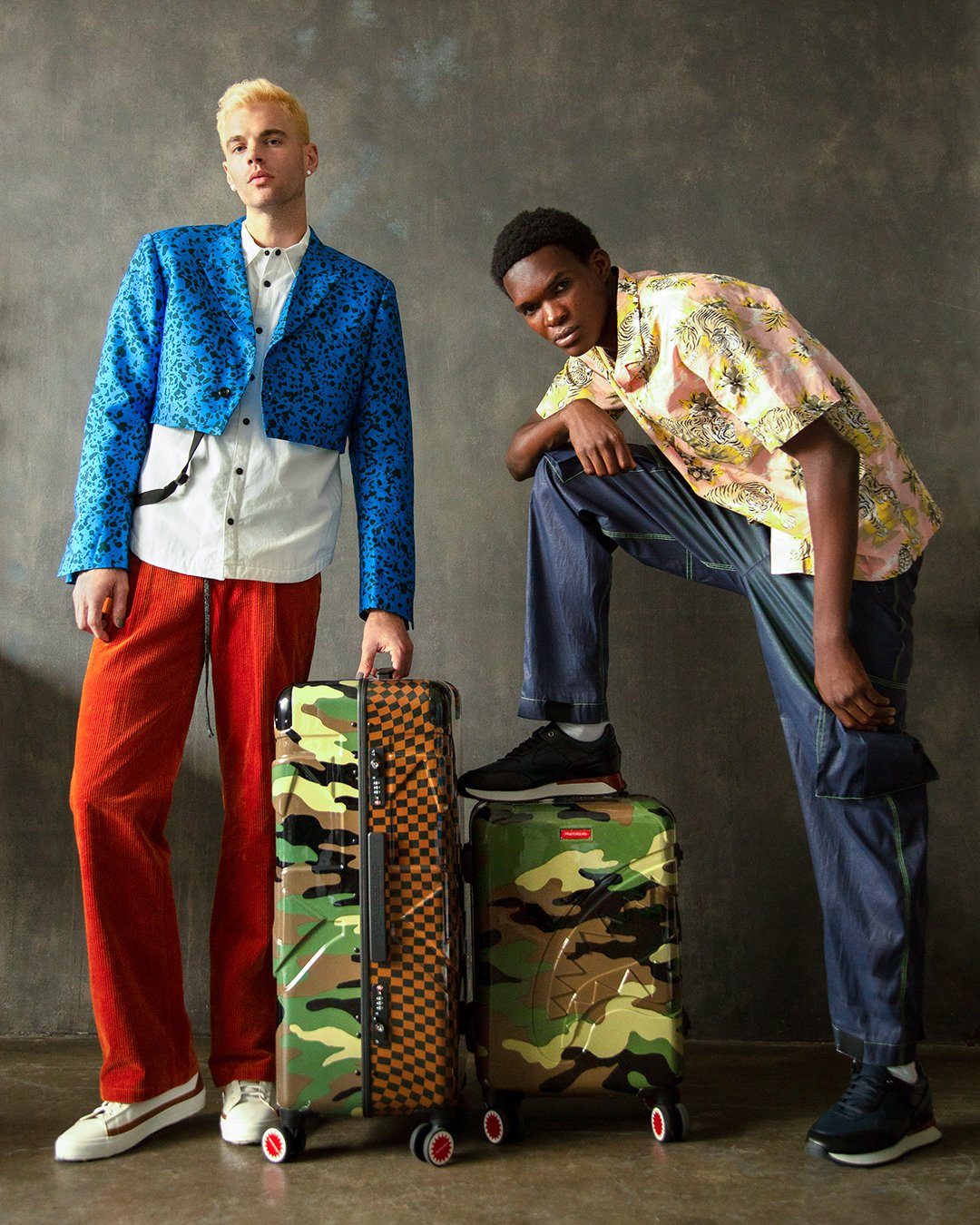 Limited Edition JUNGLE PARIS 29.5 FULL-SIZE SHARKITECTURE LUGGAGE