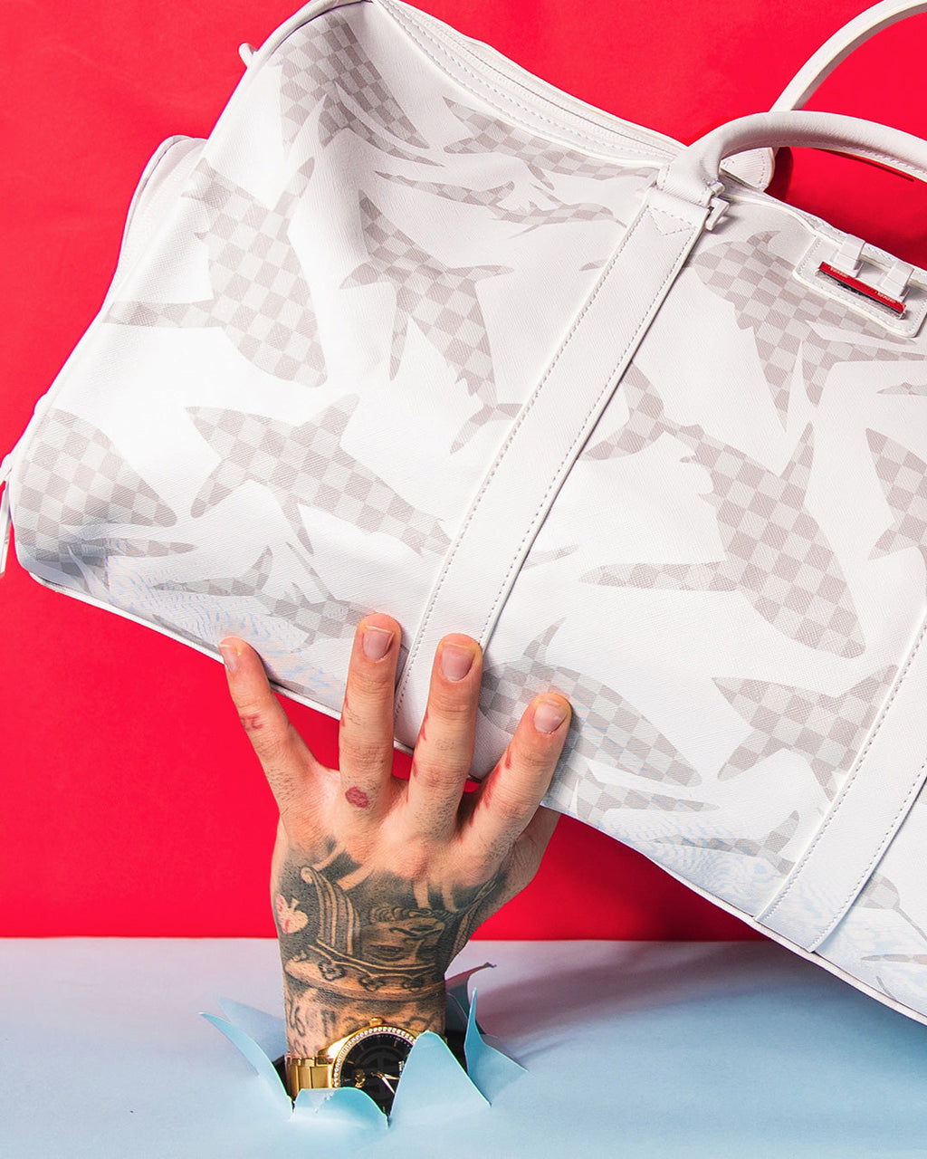 Limited Edition SHARK CHECK WHITE DUFFLE
