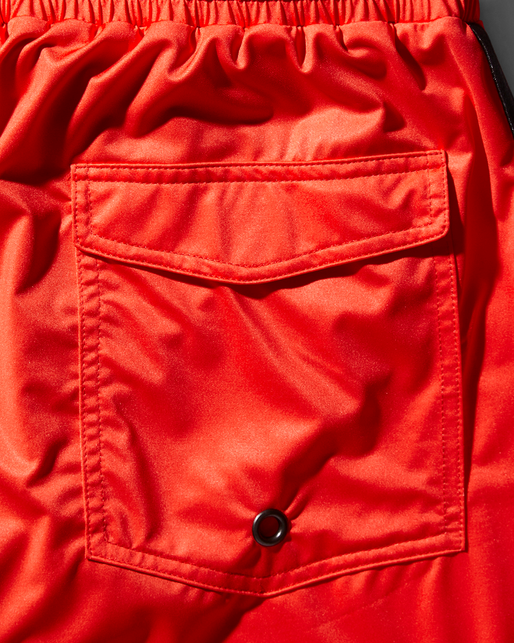 Limited Edition JAPAN WAVE CORTO SWIM TRUNKS RED