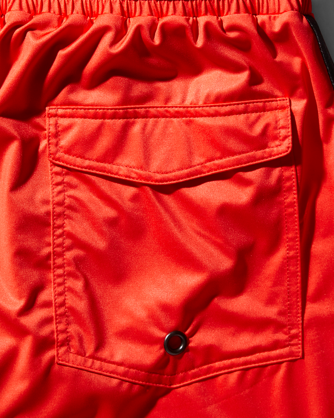 Limited Edition JAPAN WAVE CORTO SWIM TRUNKS RED