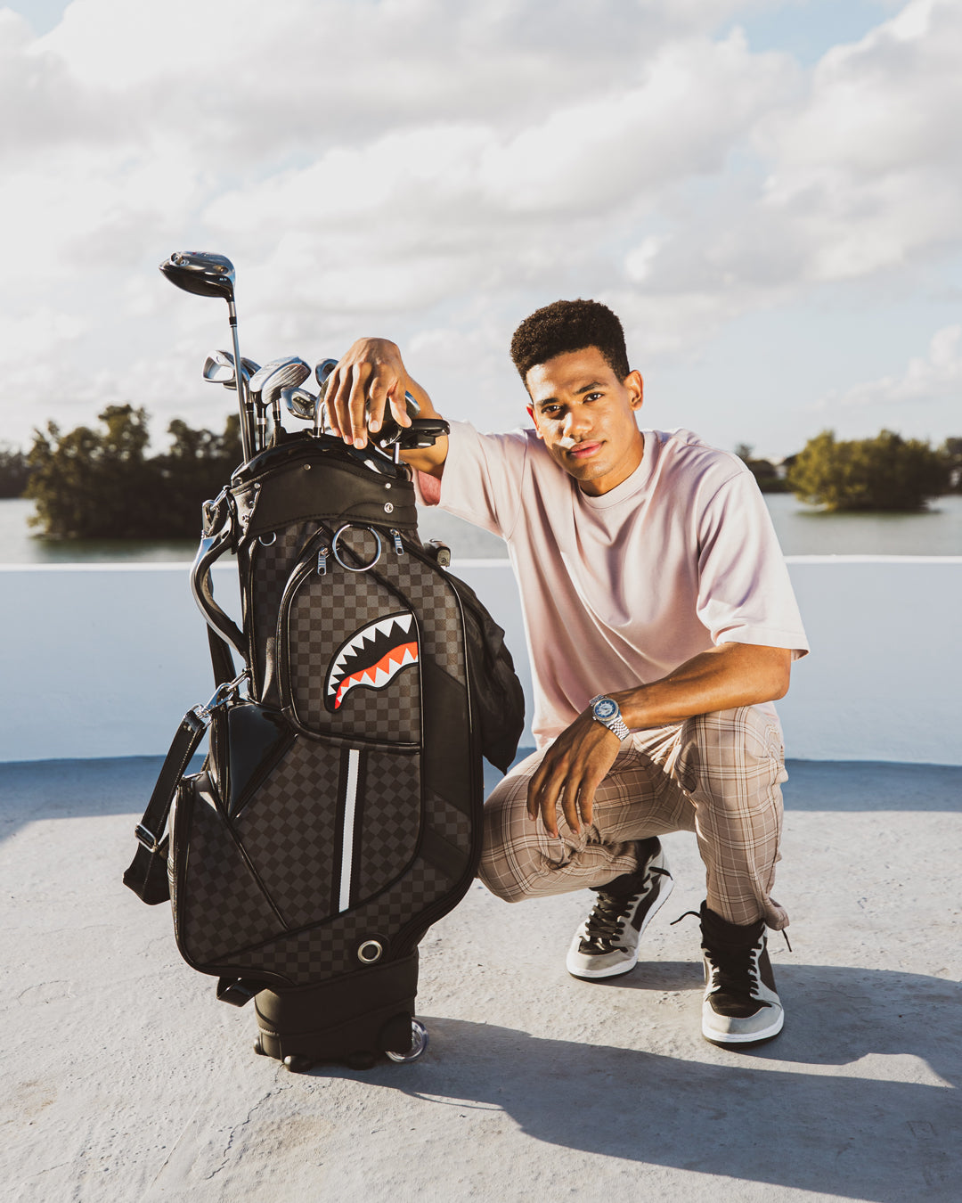 Limited Edition HENNY AIIR TO THE THRONE PRO GOLF BAG