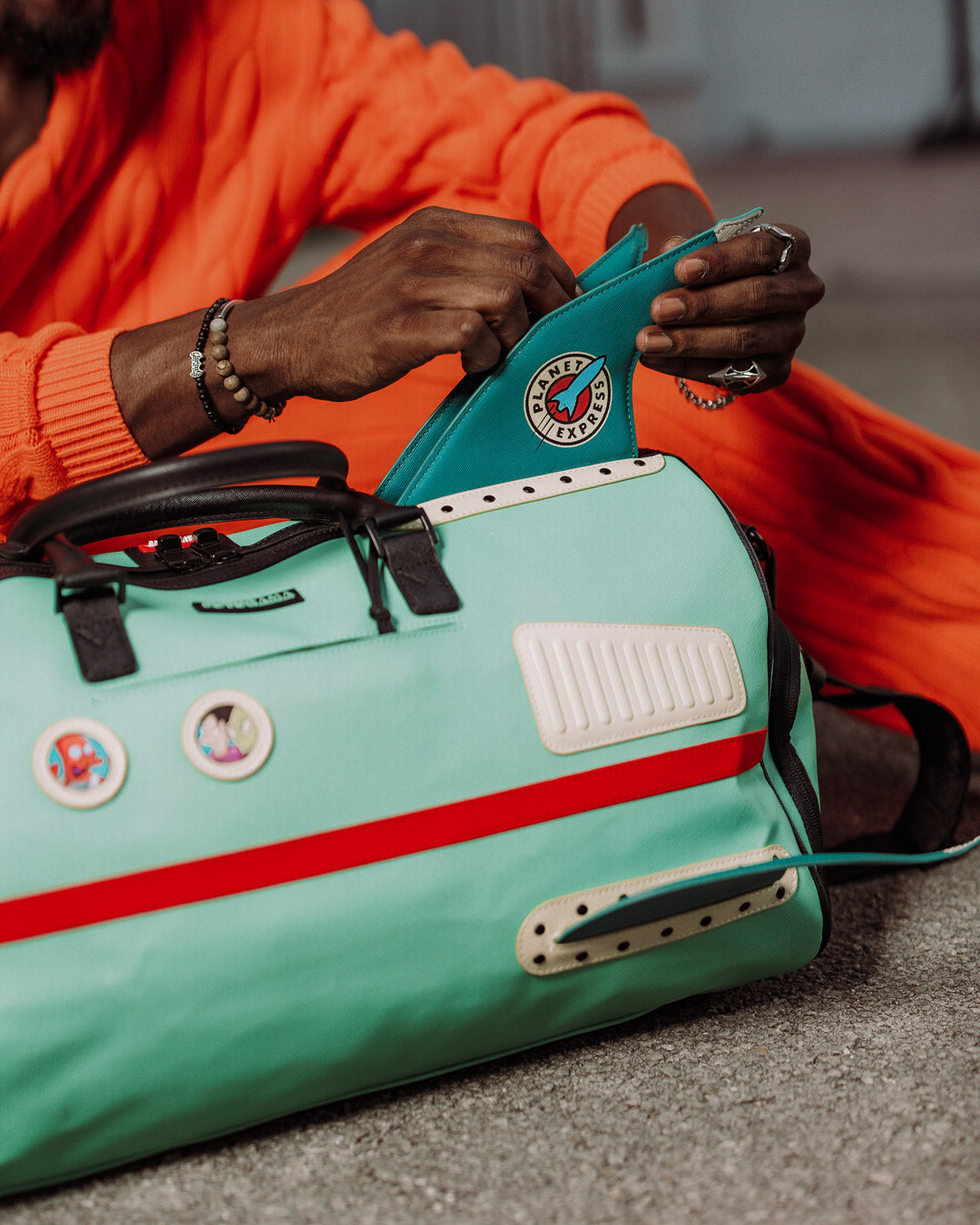 Limited Edition FUTURAMA PLANET EXPRESS PACK DUFFLE