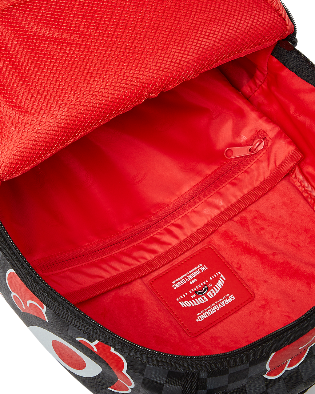 Limited Edition NARUTO ITACHI ON CLOUDS DLXSV BACKPACK