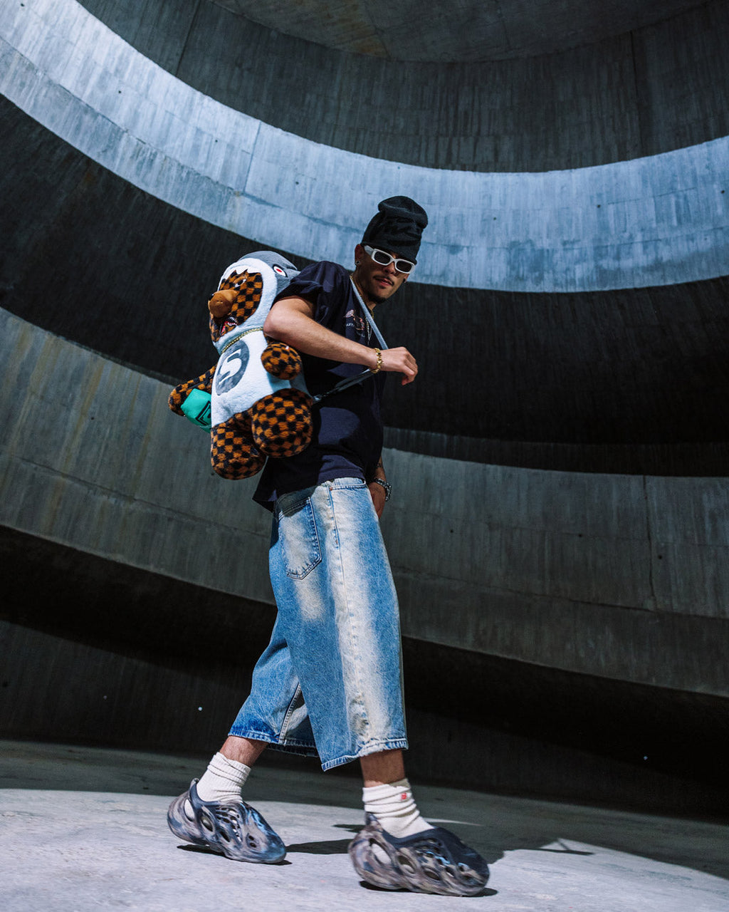 Limited Edition THE RIZZLER MONEYBEAR TEDDYBEAR BACKPACK