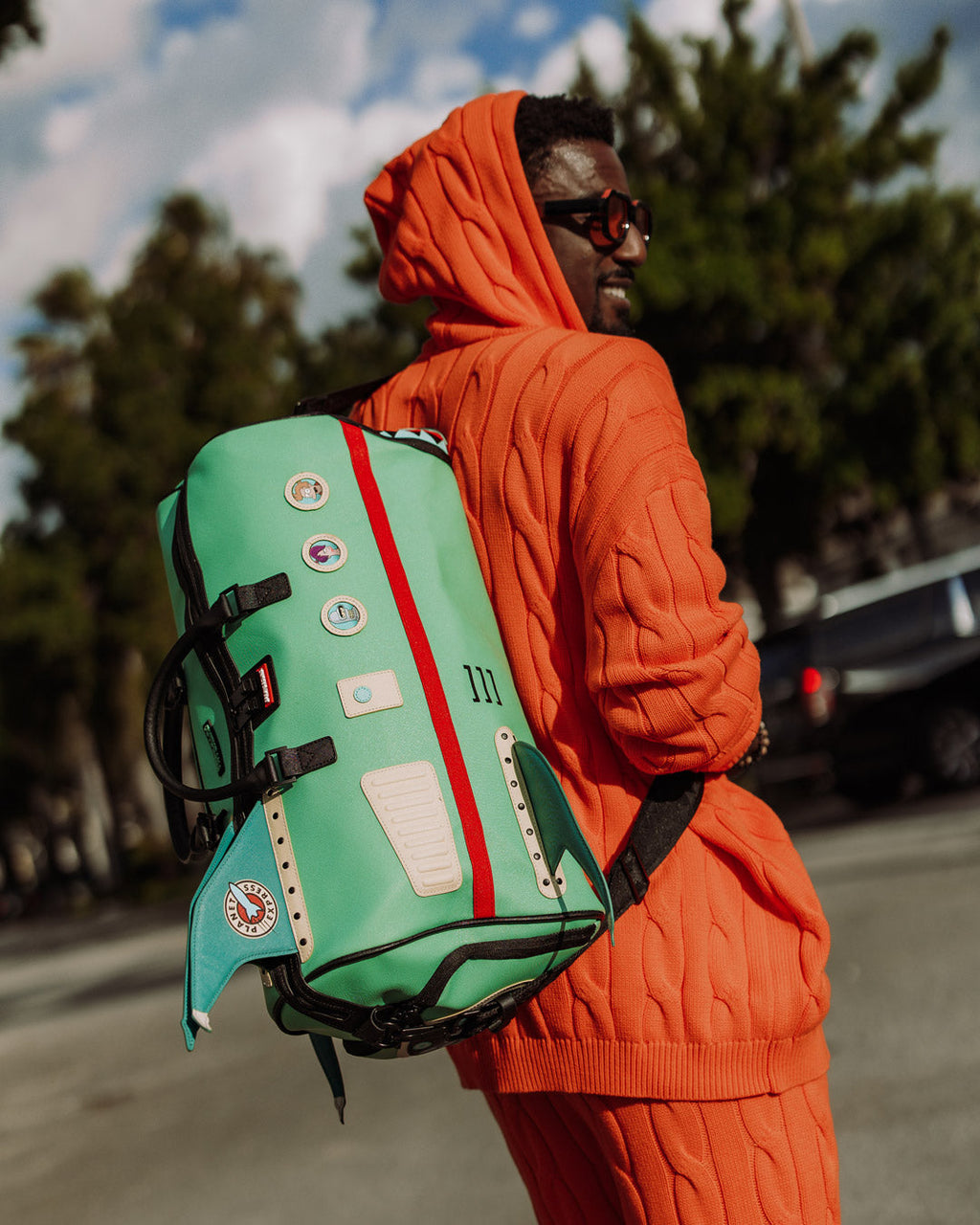 Limited Edition FUTURAMA PLANET EXPRESS PACK DUFFLE