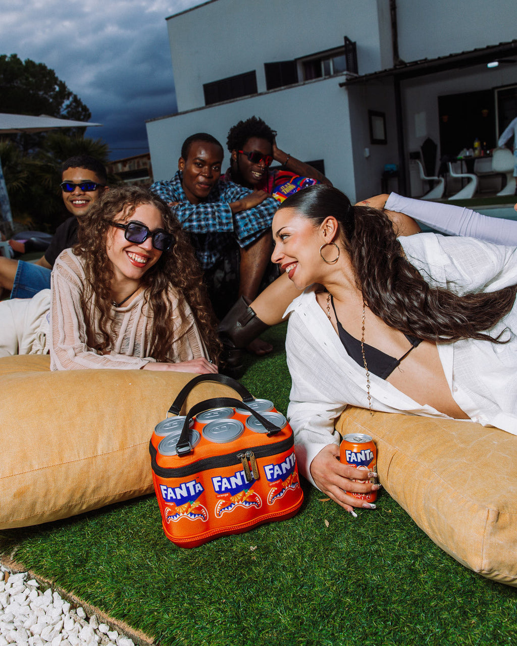 Limited Edition FANTA SIX-PACK-TASTIC BAG