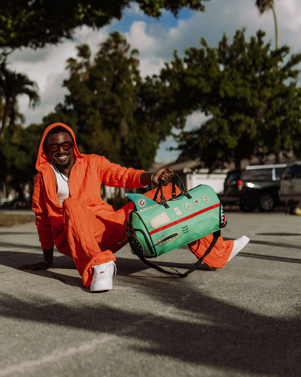 Limited Edition FUTURAMA PLANET EXPRESS PACK DUFFLE