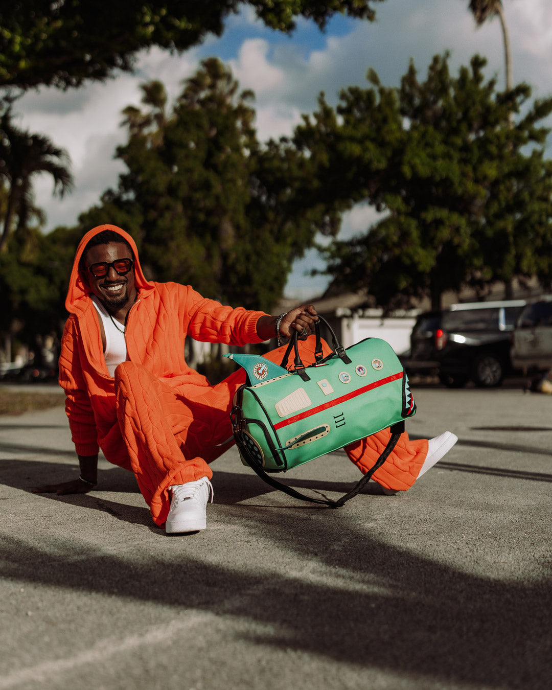 Limited Edition FUTURAMA PLANET EXPRESS PACK DUFFLE