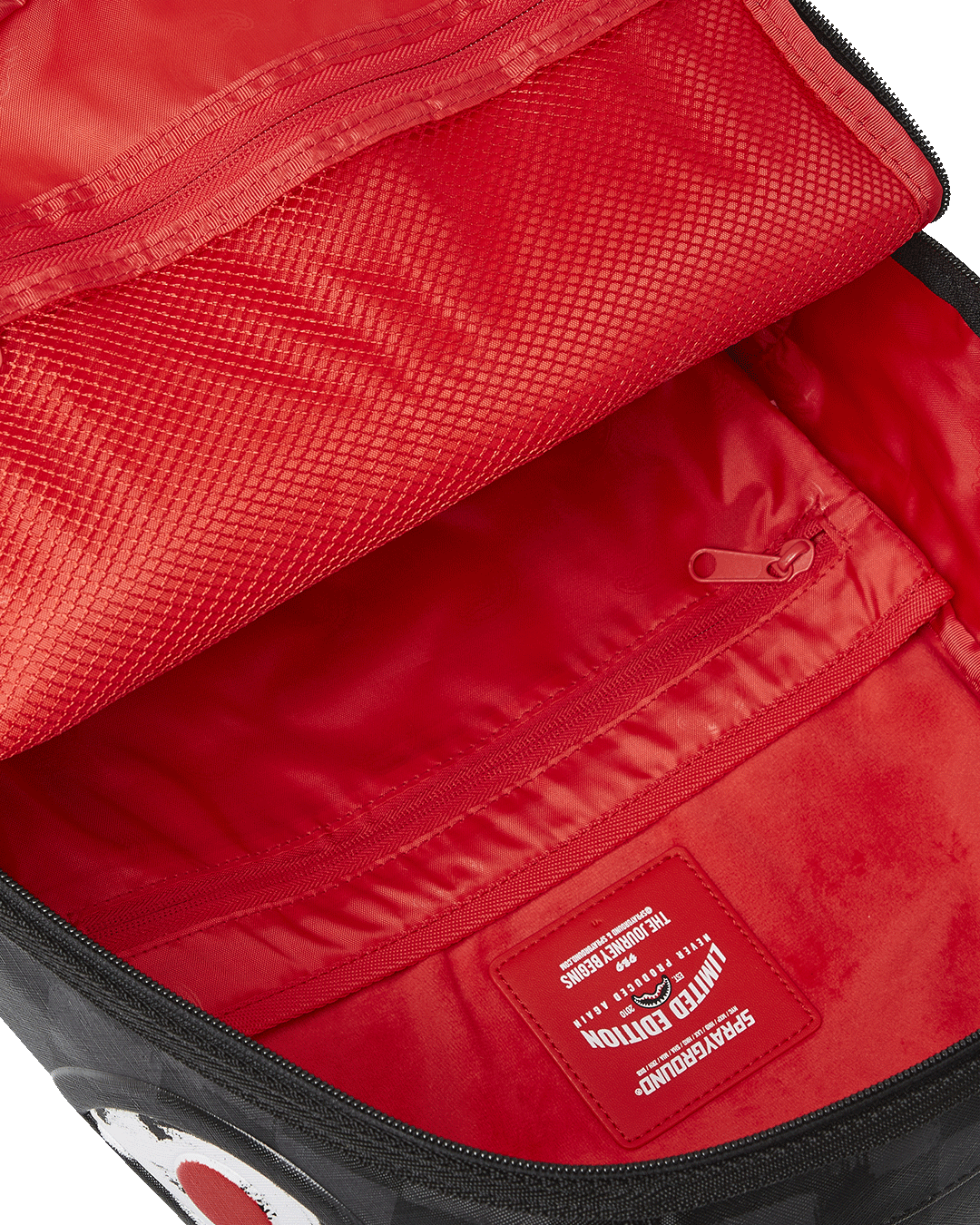 Limited Edition SNOOPY ART BITE DLXSV BACKPACK